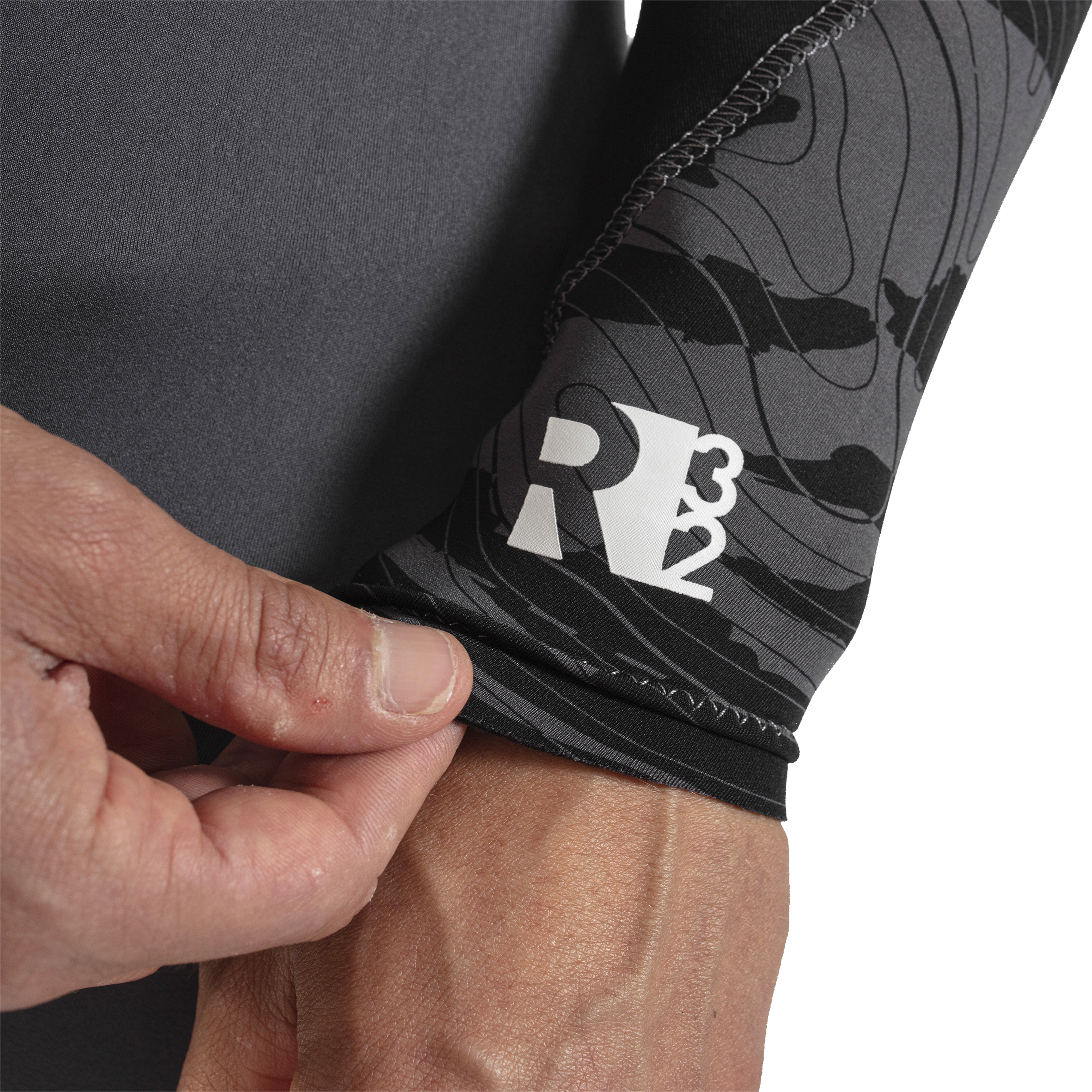 2025 Gul Mens Response 3/2mm GBS Back Zip Wetsuit RE1231-C1 - Black / Grey
